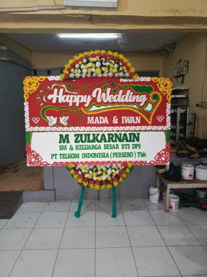 Papan Bunga di Sumur